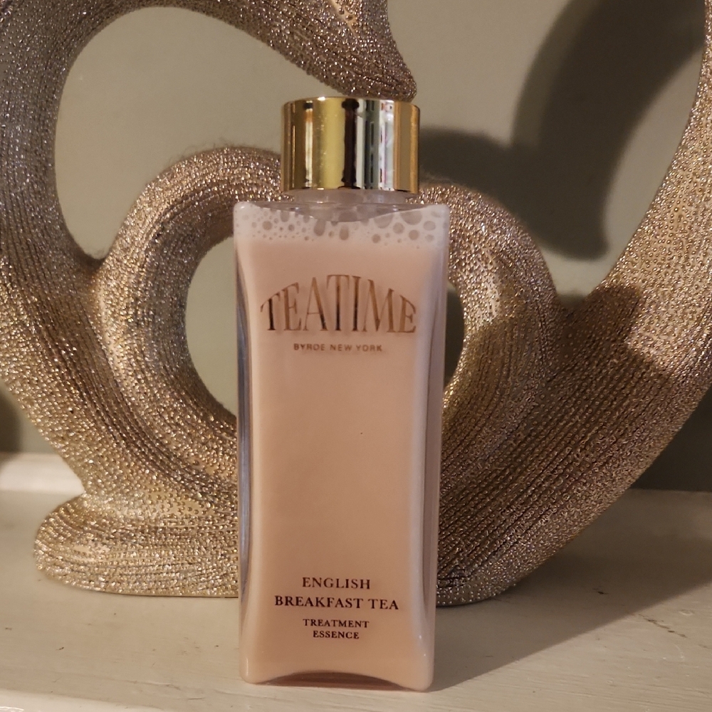 English Breakfast Tea Treatment Essence - Gold and Cream